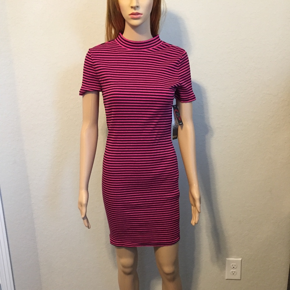 Ribbed Mock-Neck Dress Bright Fuchsia Combo (S)